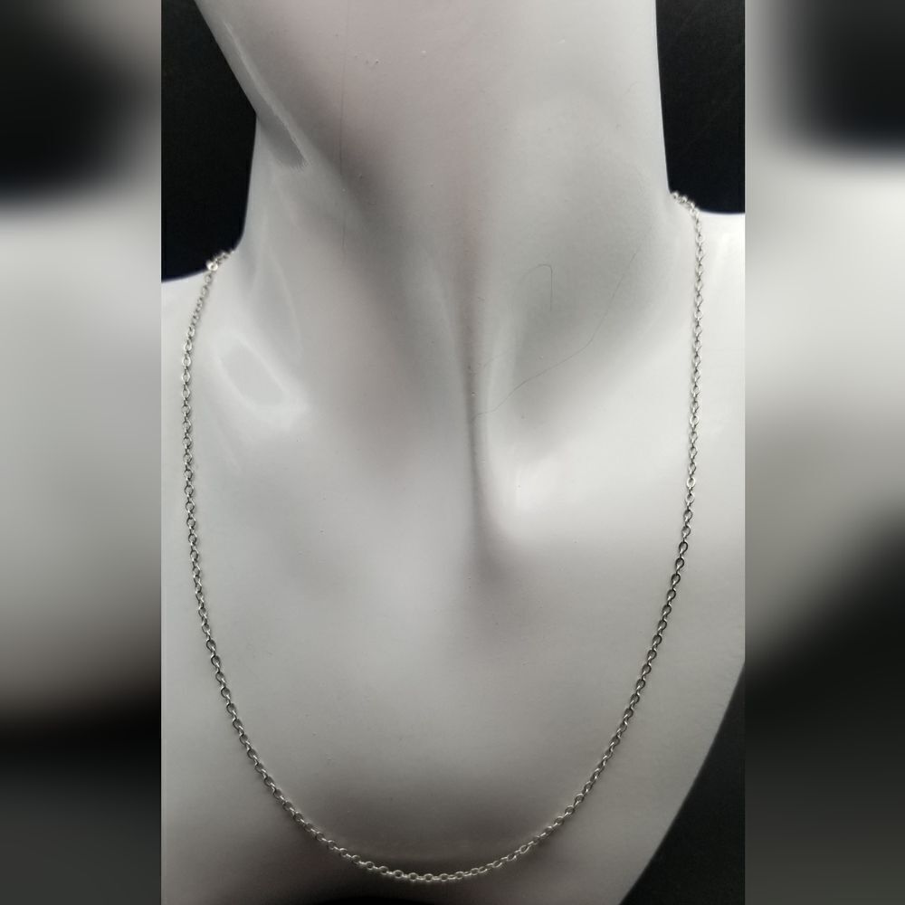 18k white gold plated lace chain necklace. N237
